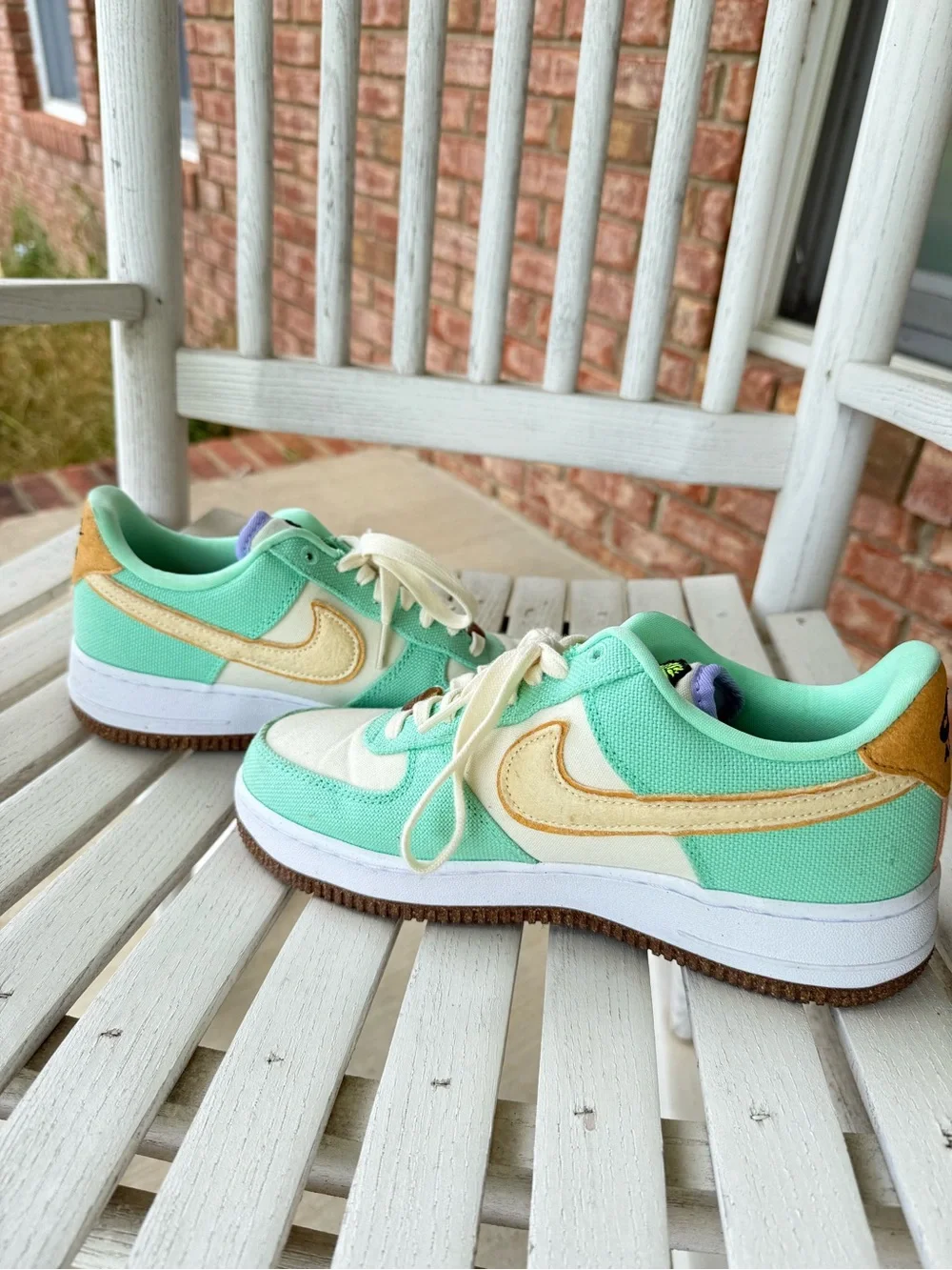 Nike Air Force 1 ‘07 pineapple